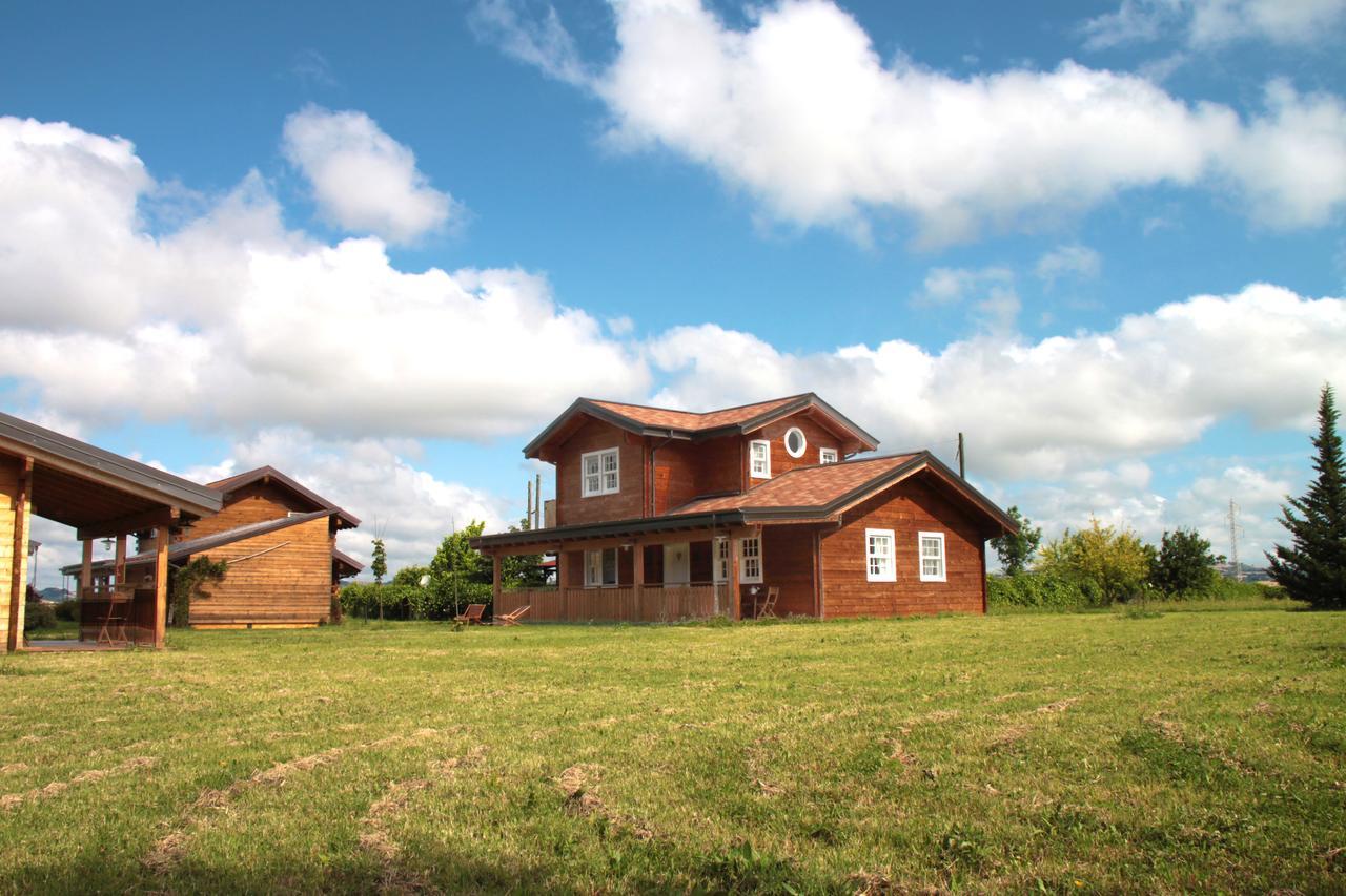 Evolution Camp Hotel SantʼIppolito Eksteriør billede